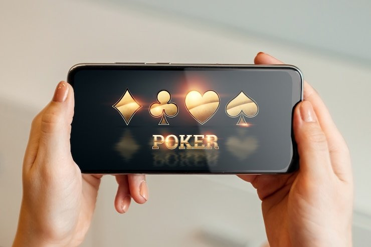 মোবাইলে be 48 লাইভ গেম সেন্টার ব্যবহার করছেন একজন খেলোয়াড়